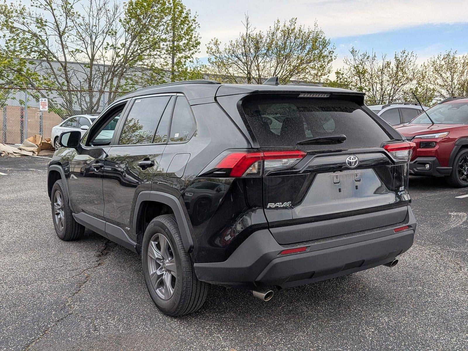 2025 Toyota RAV4 Hybrid LE AWD (Natl)