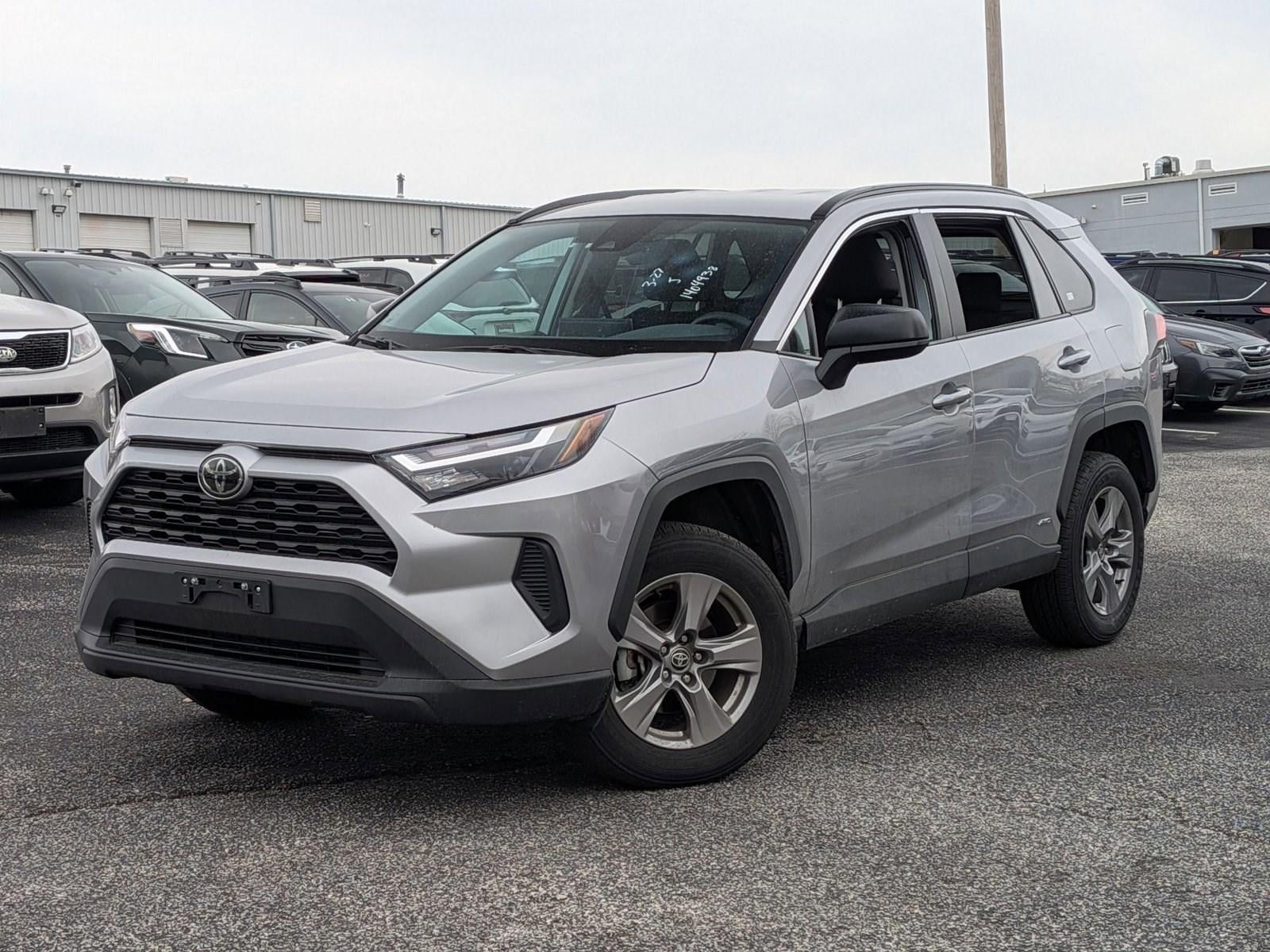 2025 Toyota RAV4 Hybrid LE AWD (Natl)