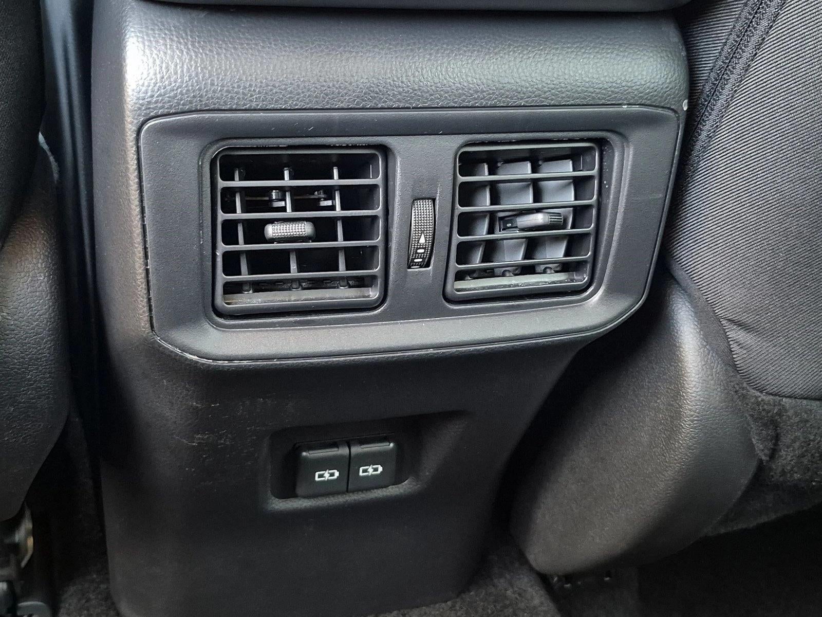 2024 Toyota RAV4 Hybrid XLE AWD (Natl)