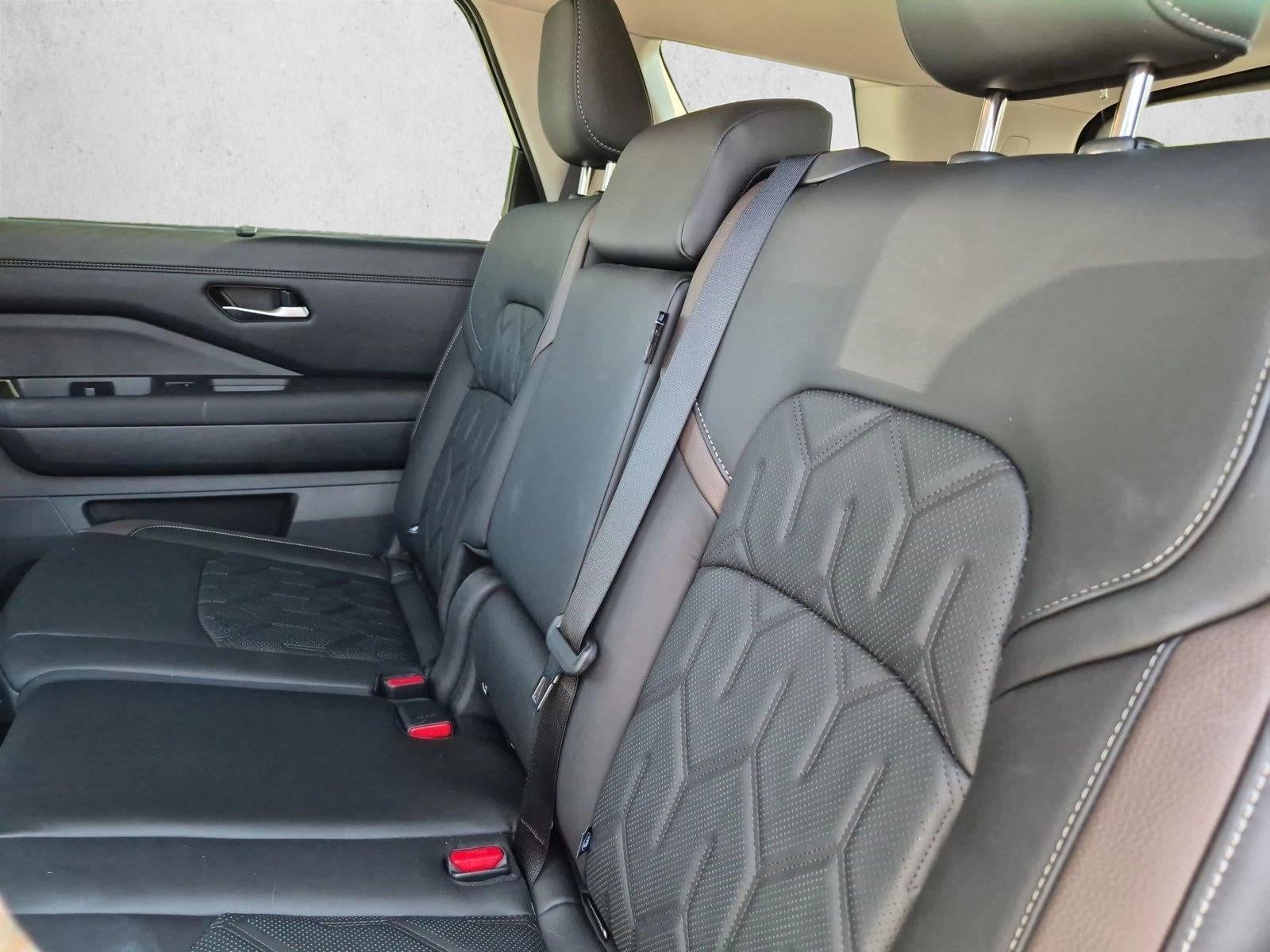 2026 Nissan Pathfinder Platinum 4WD