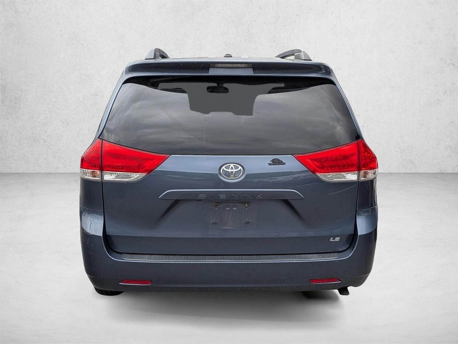 2014 Toyota Sienna 5dr 8-Pass Van V6 LE FWD (Natl)