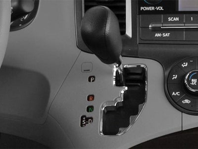 2014 Toyota Sienna 5dr 8-Pass Van V6 LE FWD (Natl)