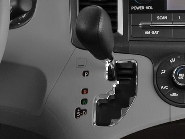 2014 Toyota Sienna 5dr 8-Pass Van V6 LE FWD (Natl)