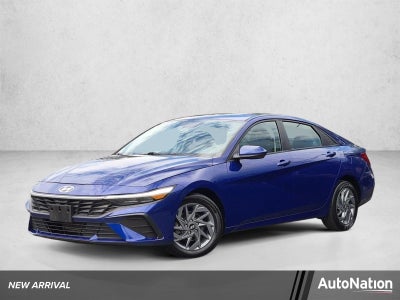 2024 Hyundai ELANTRA SEL IVT