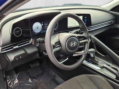 2024 Hyundai ELANTRA SEL IVT