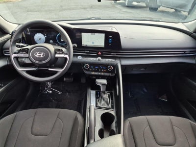 2024 Hyundai ELANTRA SEL IVT