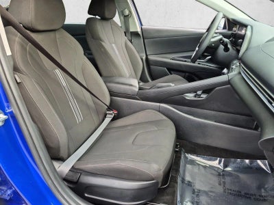 2024 Hyundai ELANTRA SEL IVT