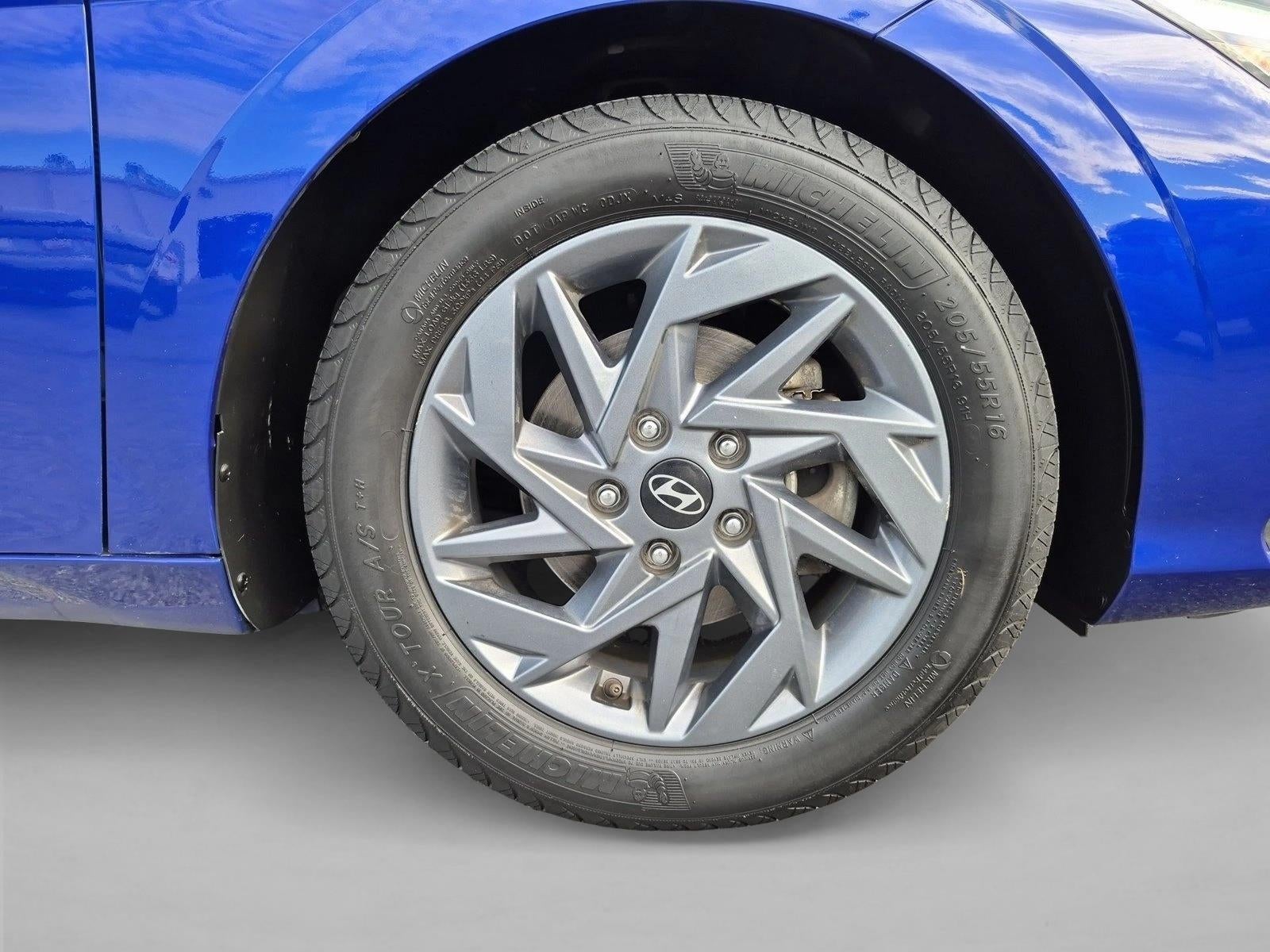 2024 Hyundai ELANTRA SEL IVT