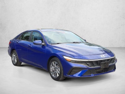2024 Hyundai ELANTRA SEL IVT