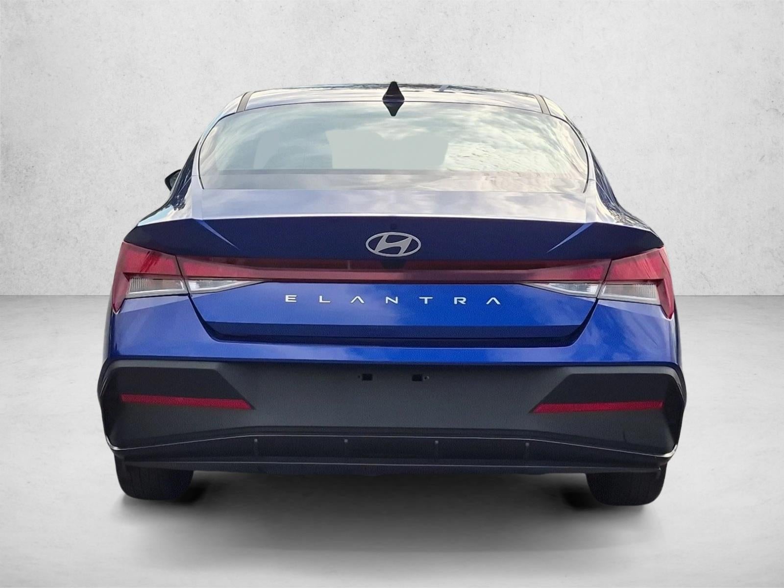 2024 Hyundai ELANTRA SEL IVT