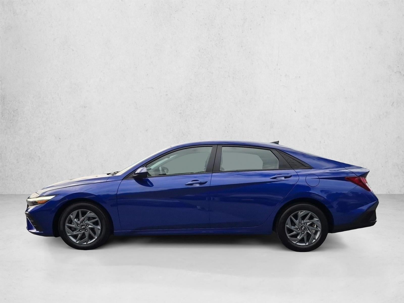 2024 Hyundai ELANTRA SEL IVT