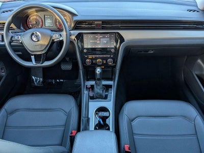 2021 Volkswagen Passat 2.0T SE Auto