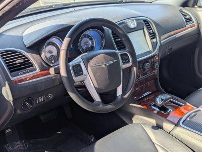 2014 Chrysler 300 4dr Sdn RWD