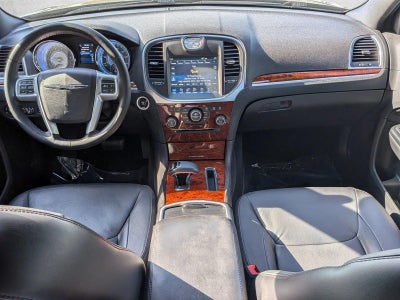 2014 Chrysler 300 4dr Sdn RWD