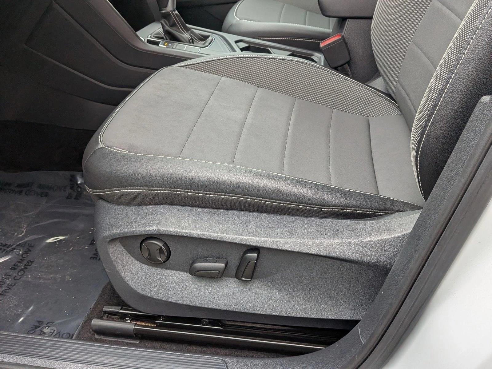 2022 Volkswagen Taos SE FWD