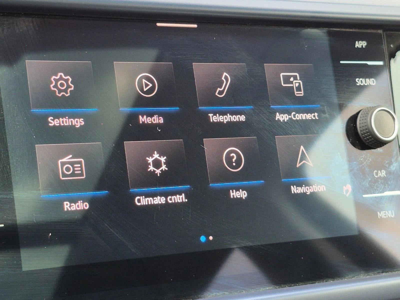 2024 Volkswagen Taos SE 4MOTION
