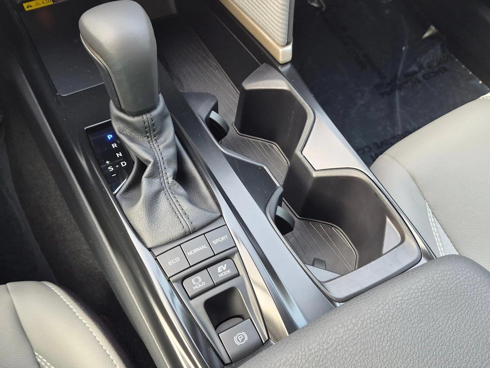 2026 Toyota Camry SE (Natl)