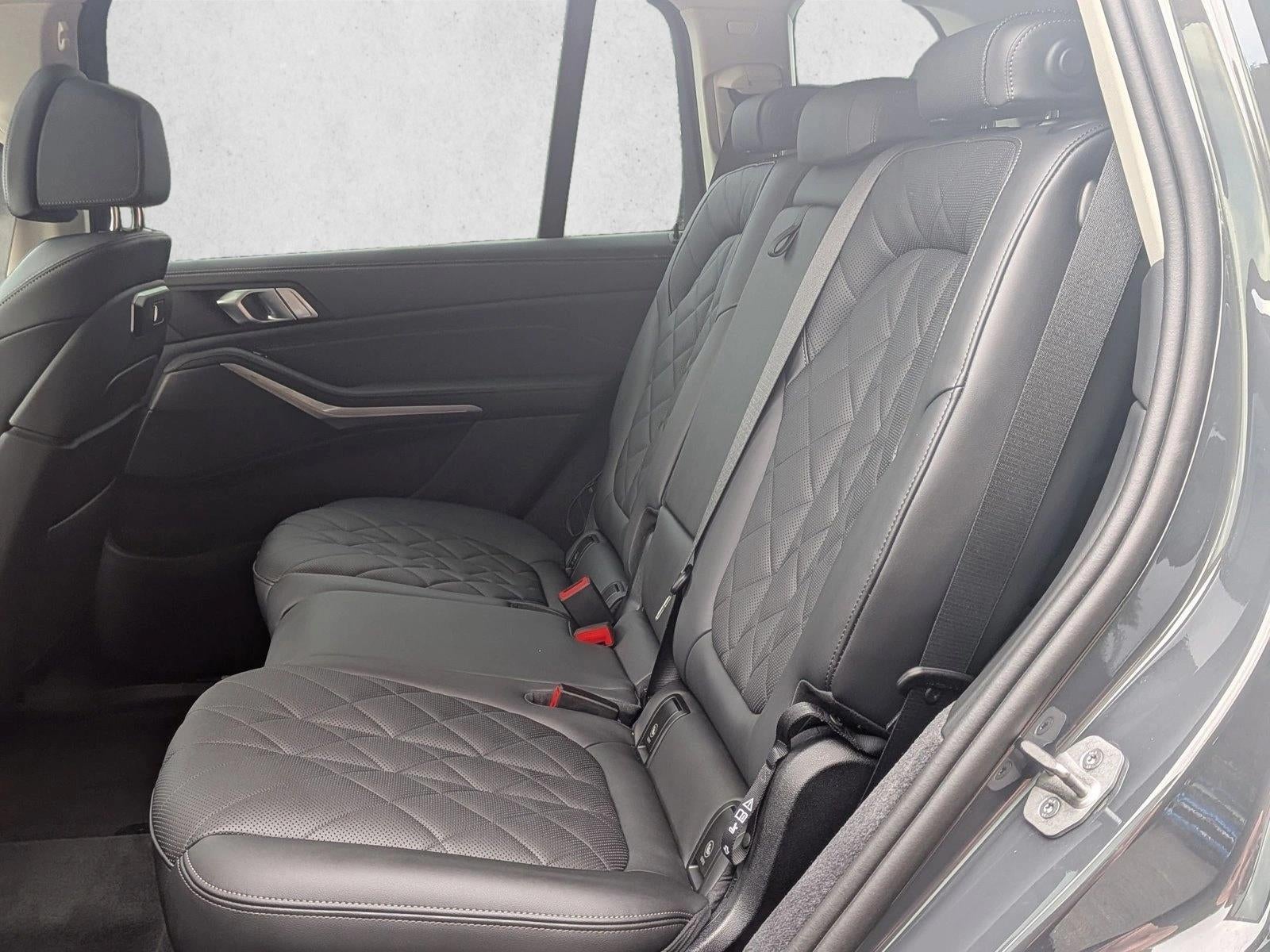 2024 BMW X7 xDrive40i Sports Activity Vehicle