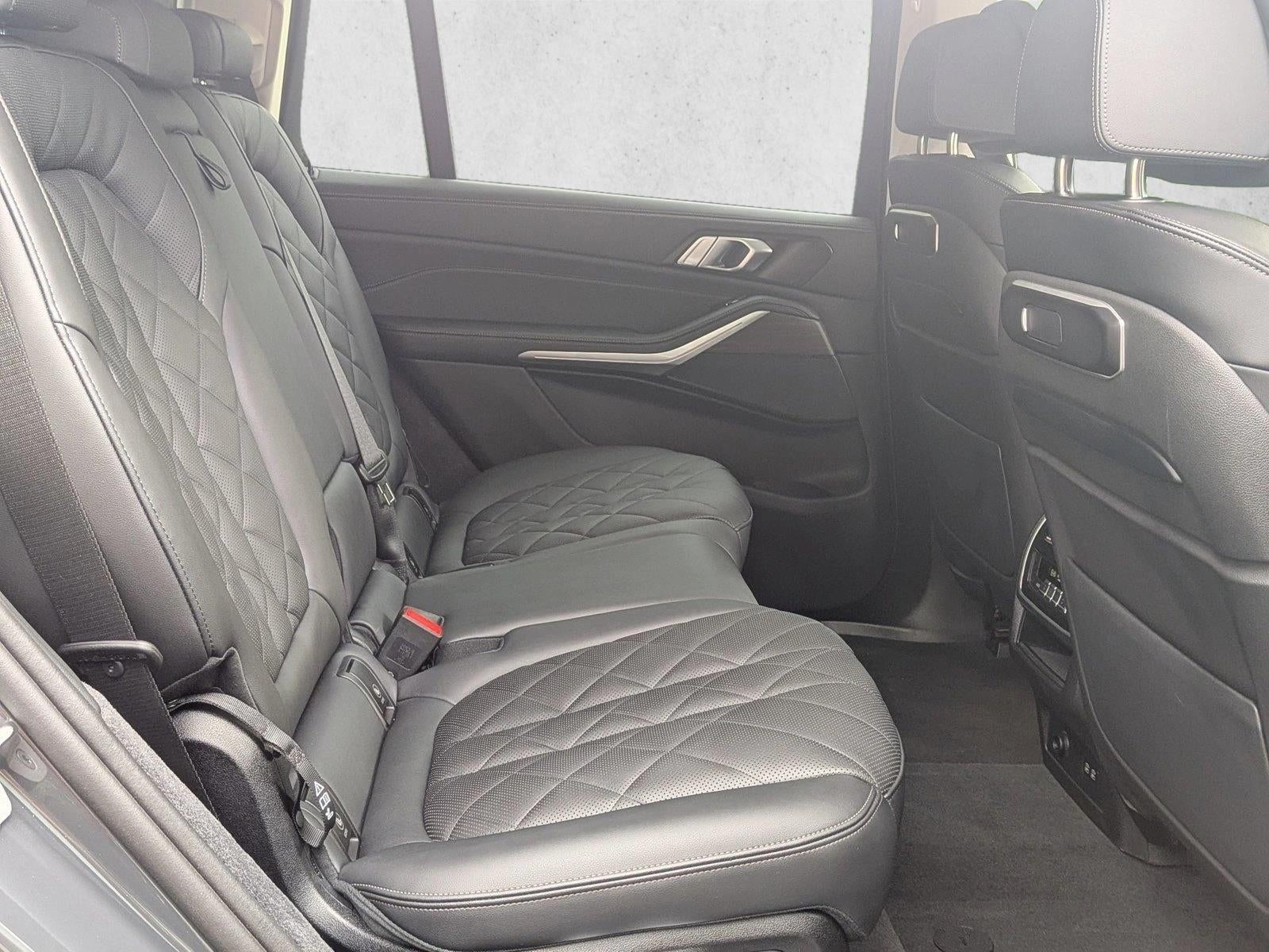 2024 BMW X7 xDrive40i Sports Activity Vehicle