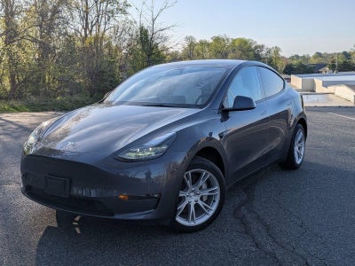 2023 Tesla Model Y RWD