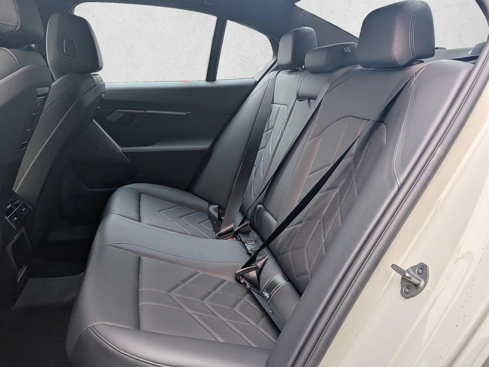 2026 BMW 530i xDrive Sedan