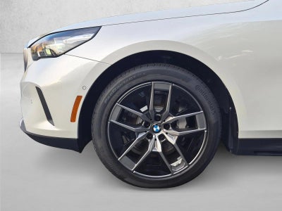 2027 BMW 530i xDrive Sedan