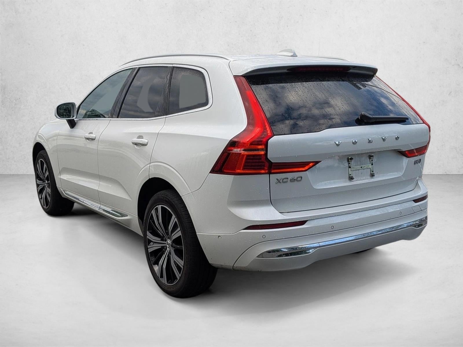 2023 Volvo XC60 B5 AWD Plus Bright Theme