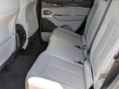 2022 Jeep Grand Cherokee Overland 4x4