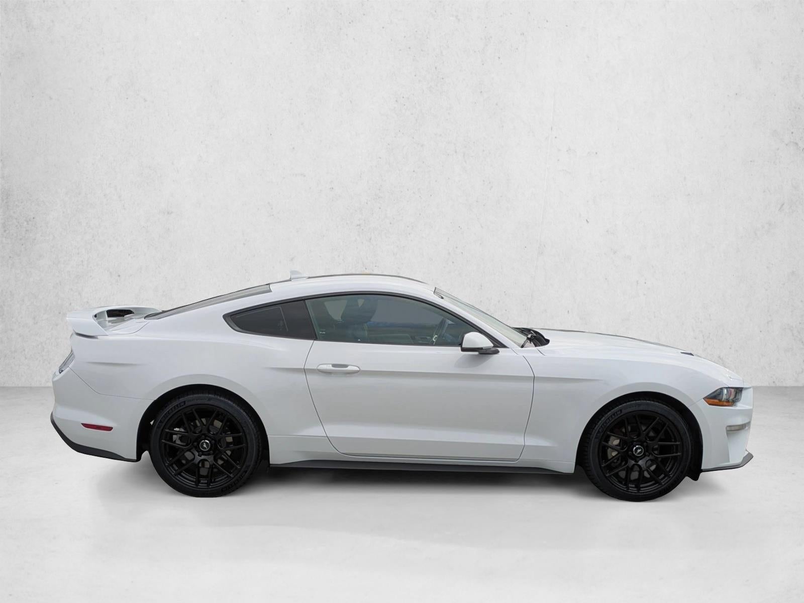 2022 Ford Mustang EcoBoost Premium Fastback