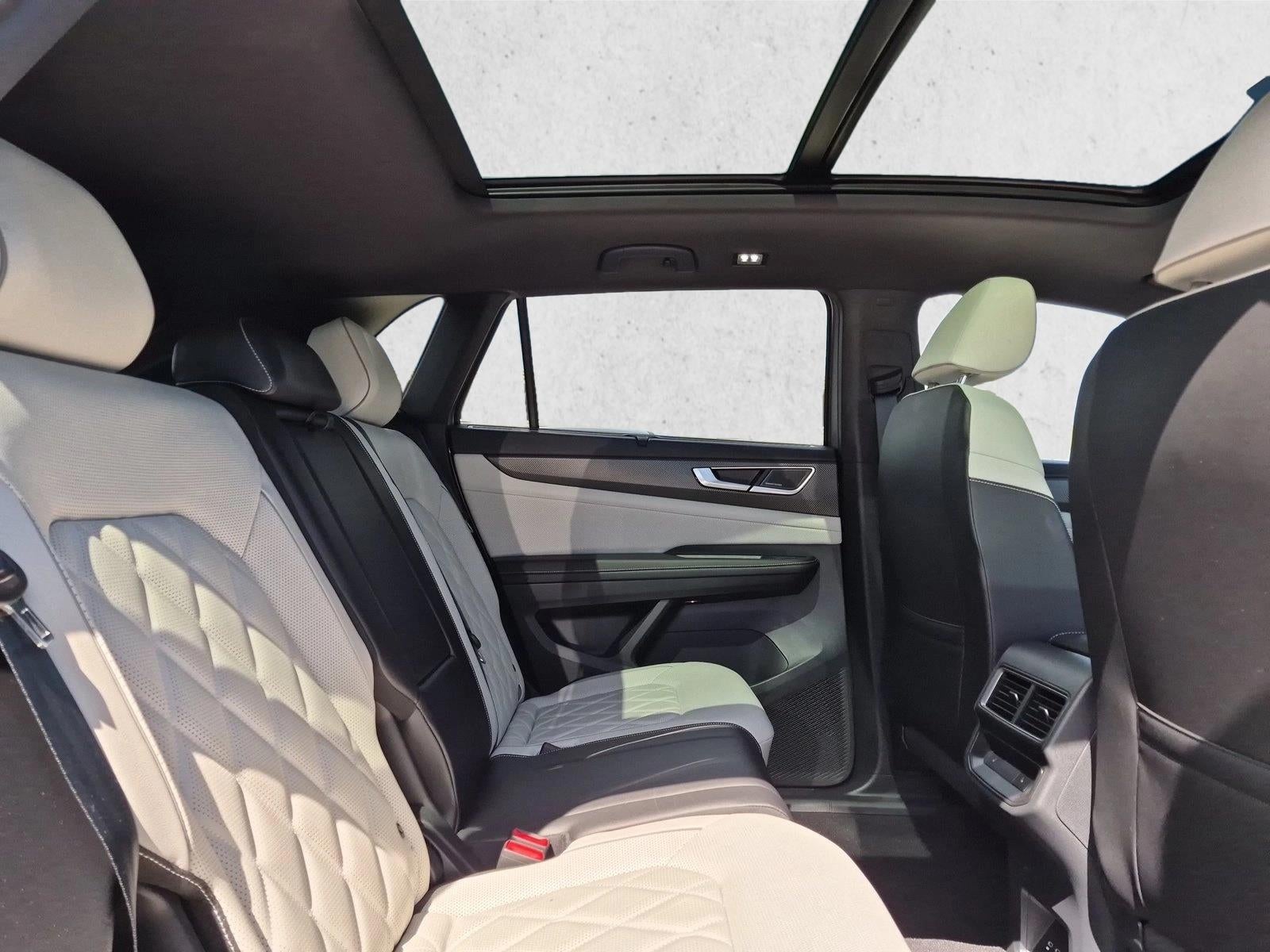 2024 Volkswagen Atlas Cross Sport 2.0T SEL Premium R-Line 4MOTION