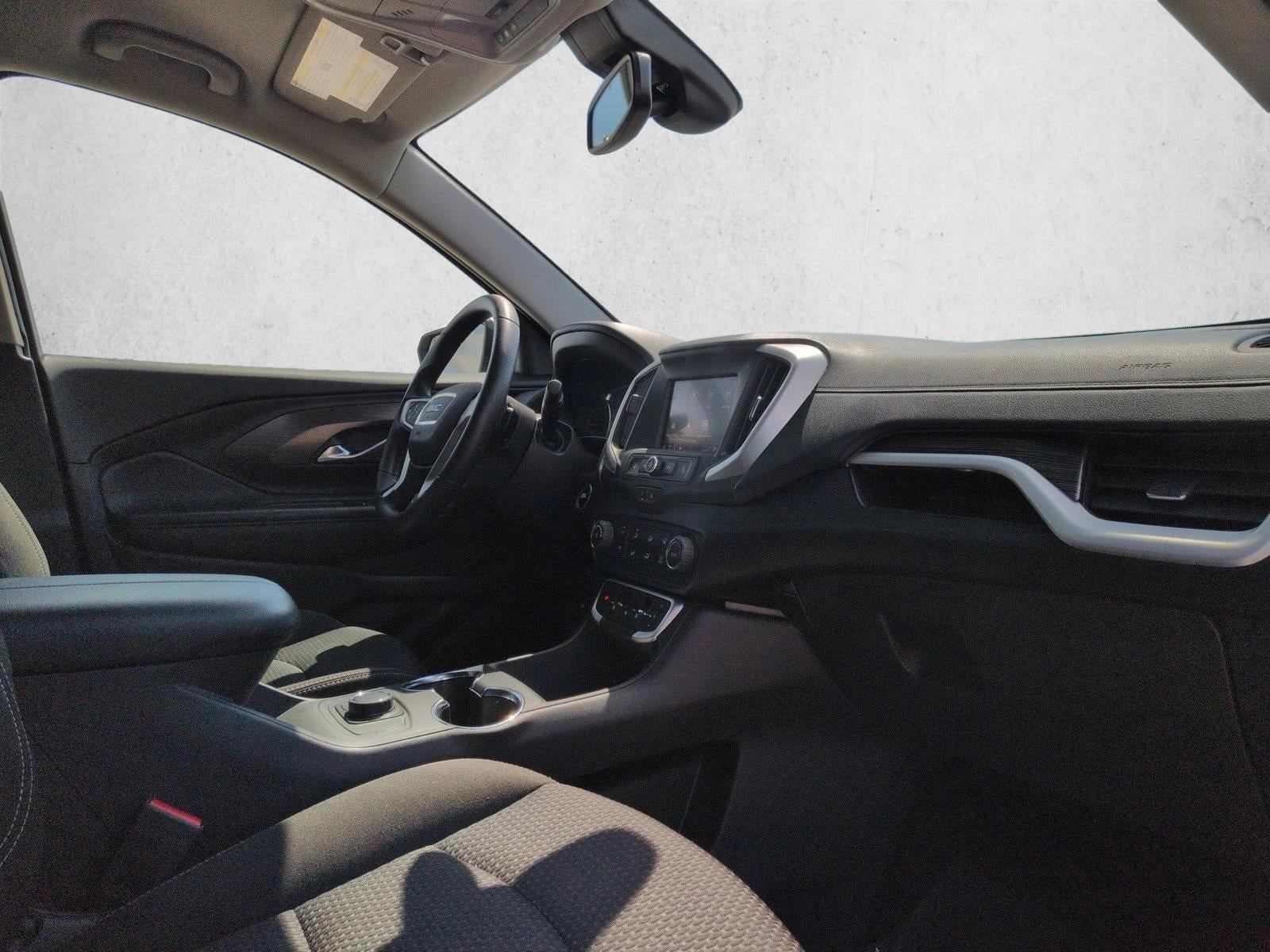 2024 GMC Terrain FWD 4dr SLE