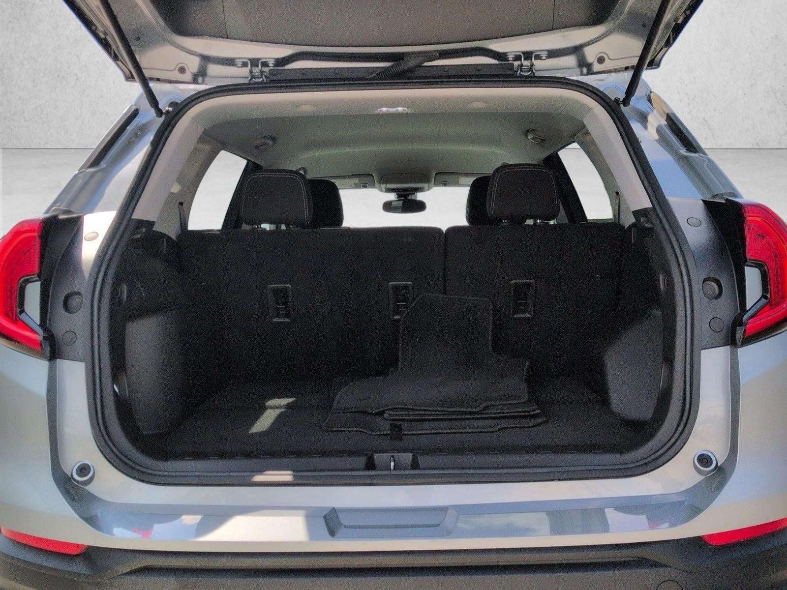 2024 GMC Terrain FWD 4dr SLE