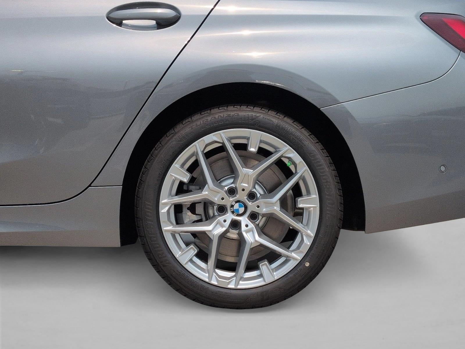 2026 BMW 330i NA xDrive Sedan