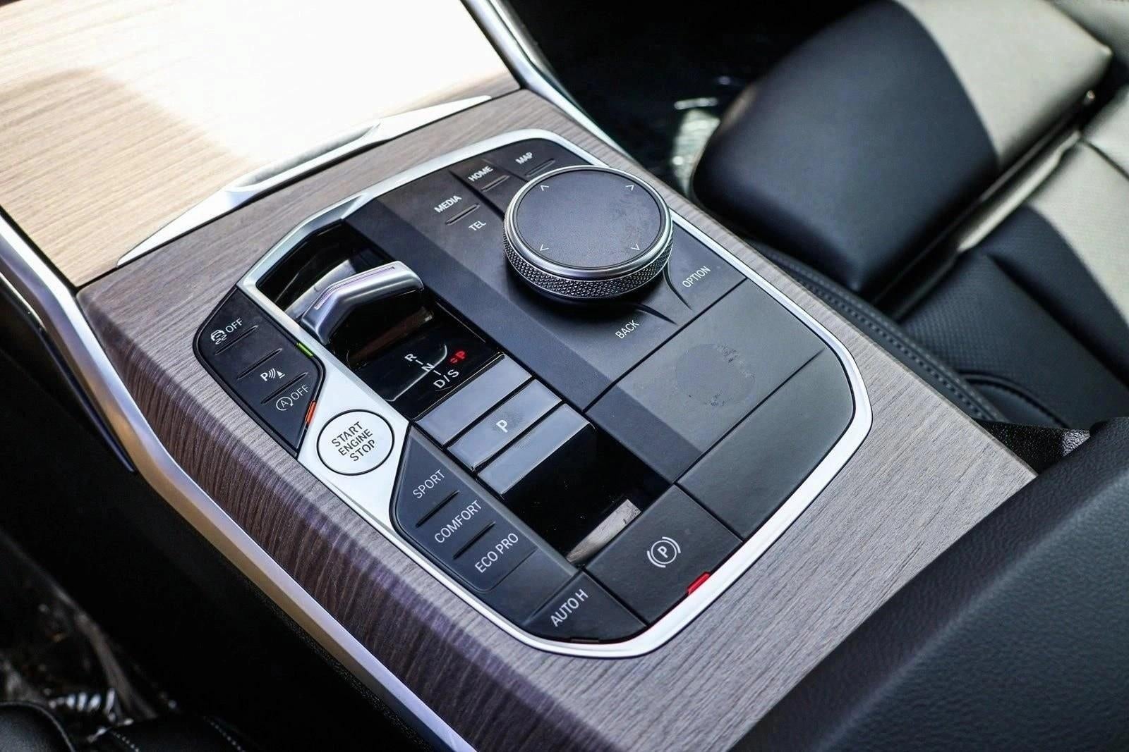 2026 BMW 330i NA xDrive Sedan
