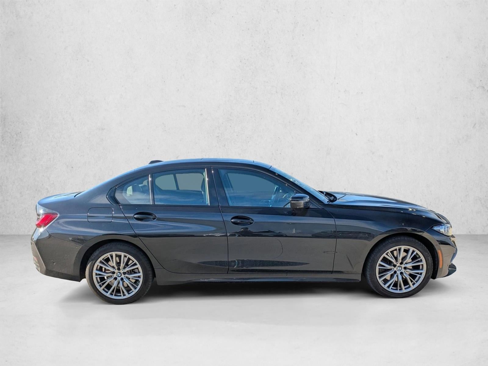 2023 BMW 330i xDrive Sedan
