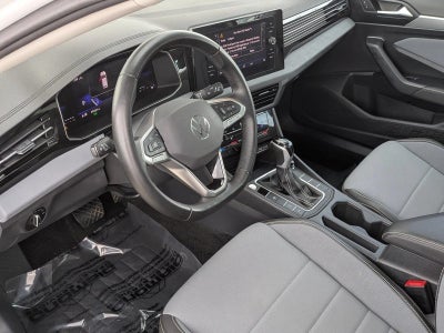 2025 Volkswagen Jetta SE Auto