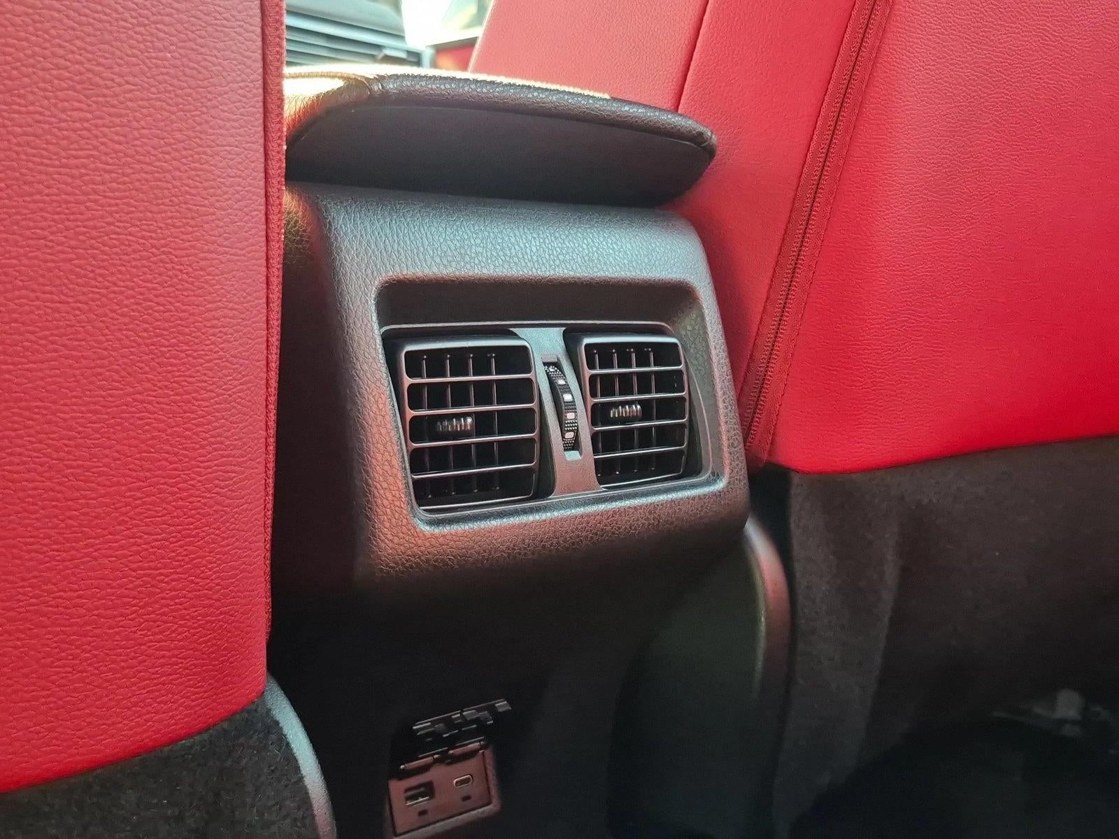 2025 Toyota Camry XSE (Natl)