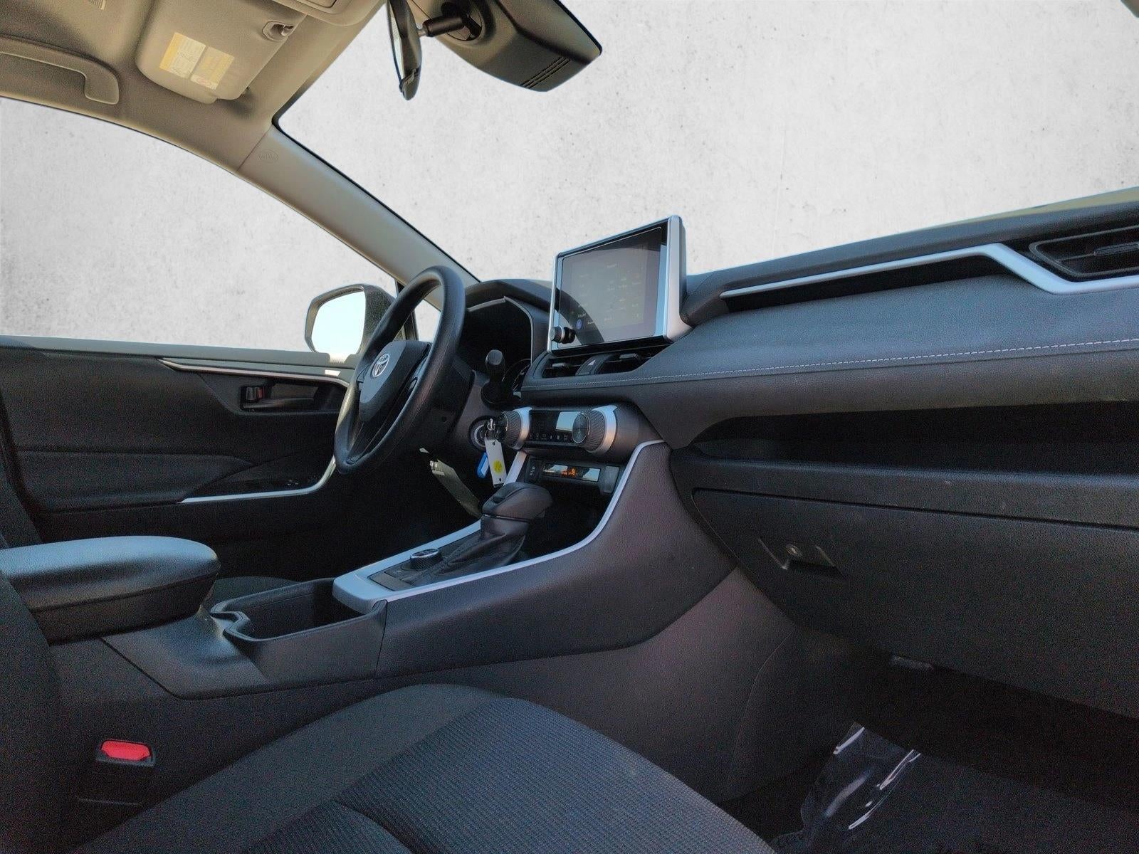2025 Toyota RAV4 Hybrid LE AWD (Natl)