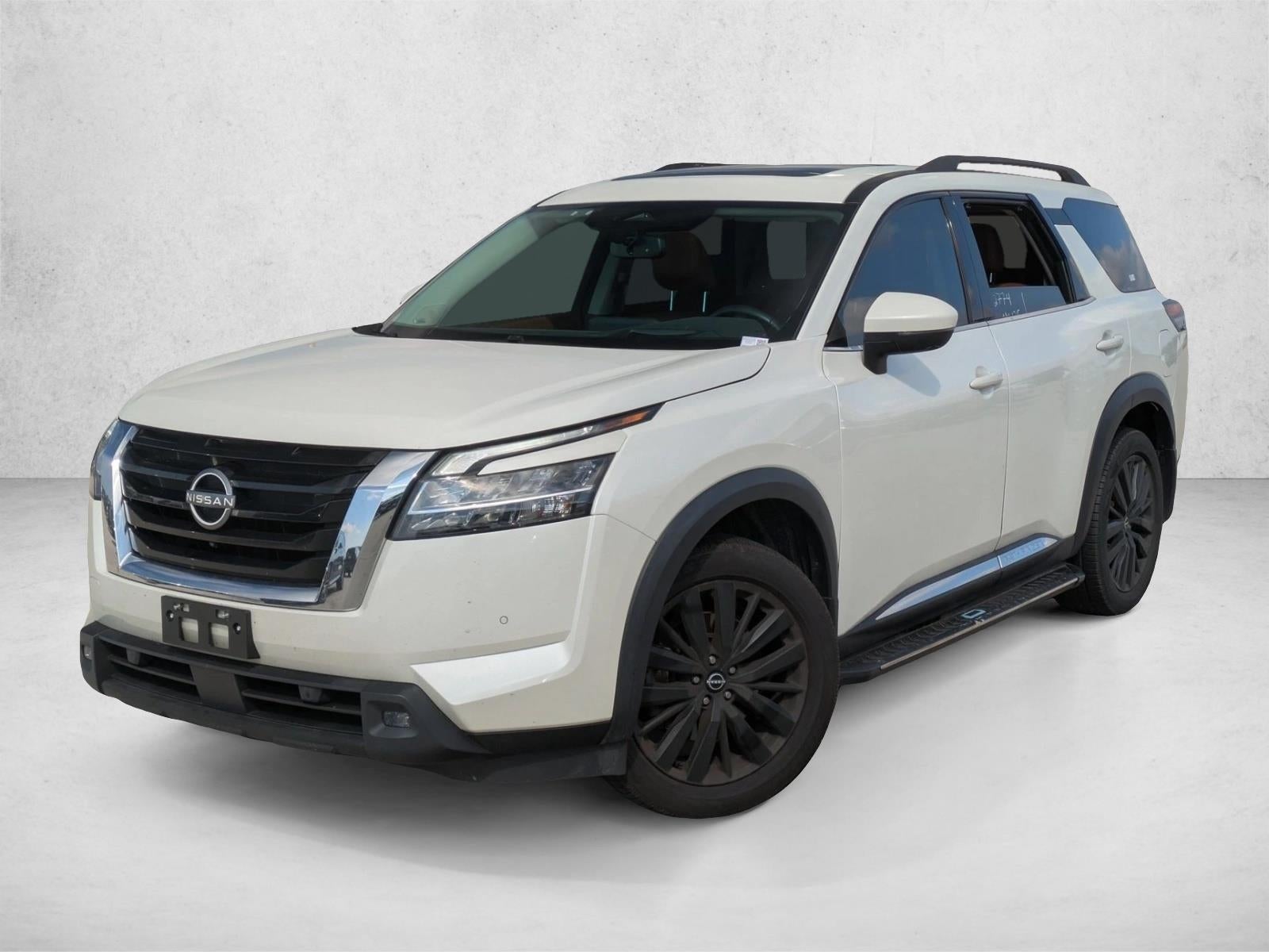 2022 Nissan Pathfinder Platinum 2WD