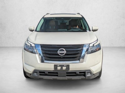 2022 Nissan Pathfinder Platinum 2WD