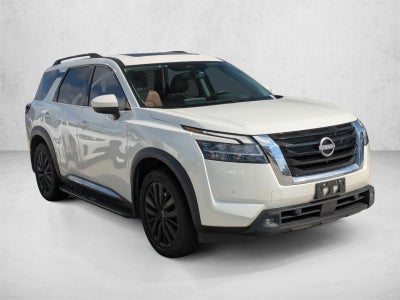 2022 Nissan Pathfinder Platinum 2WD