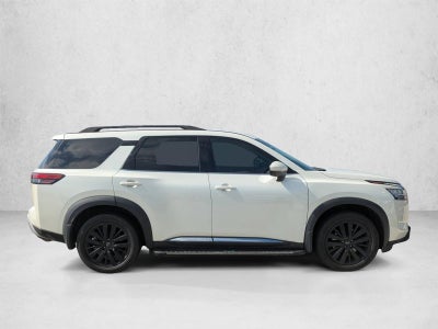 2022 Nissan Pathfinder Platinum 2WD