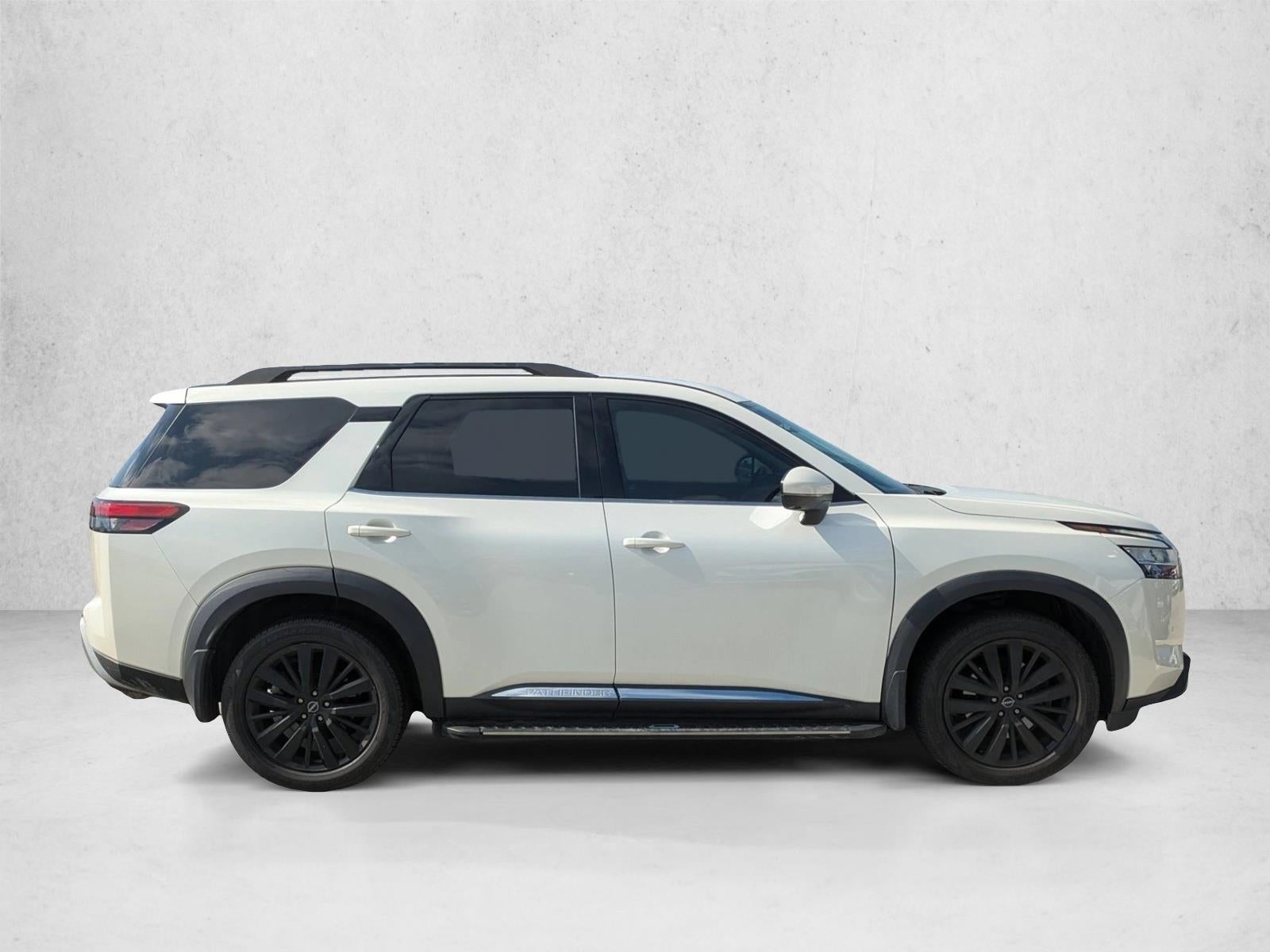 2022 Nissan Pathfinder Platinum 2WD