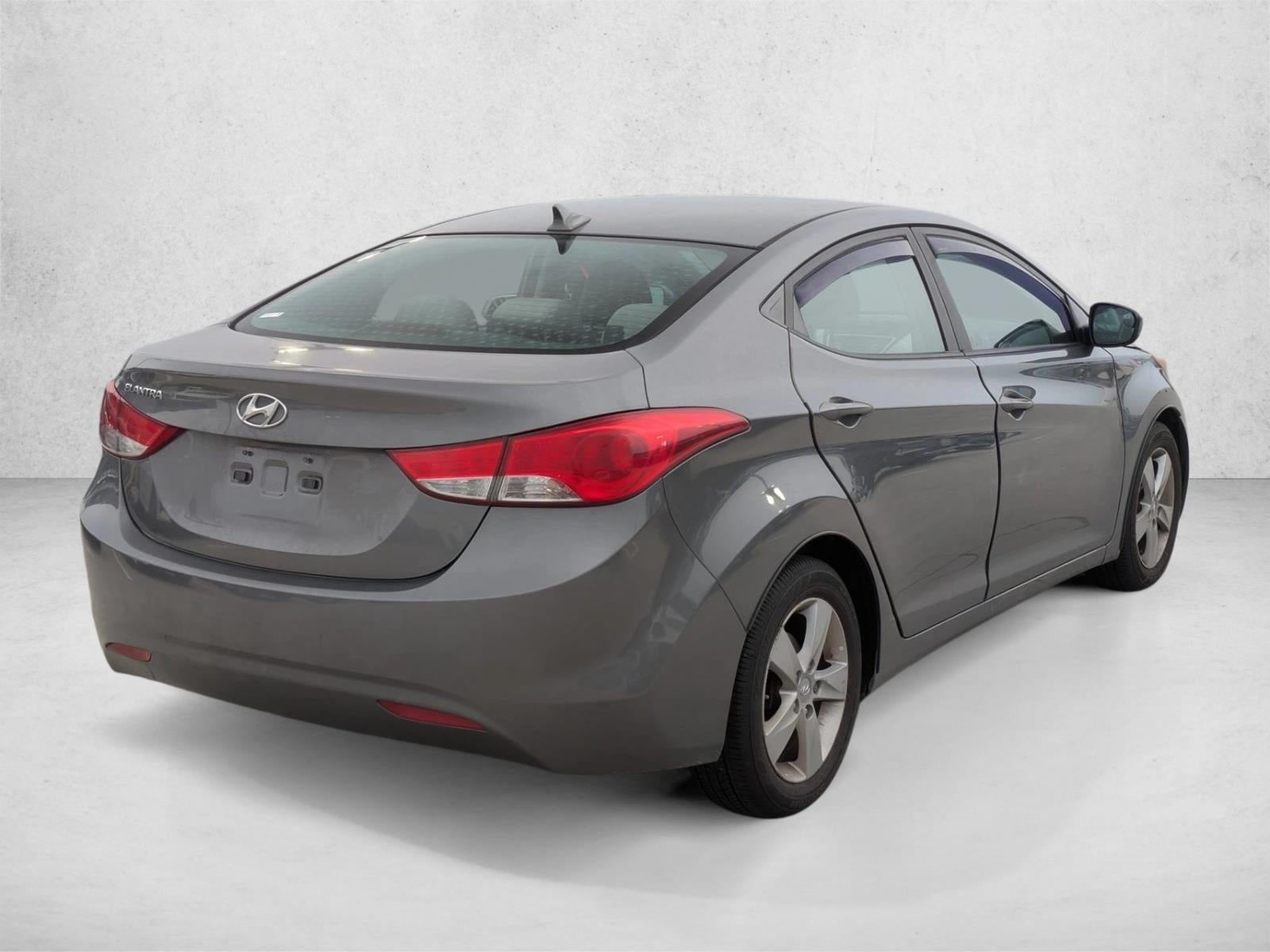 2013 Hyundai ELANTRA 4dr Sdn Auto GLS