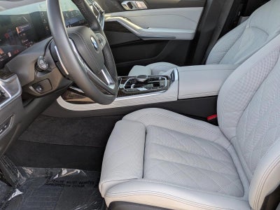 2026 BMW X7 xDrive40i Sports Activity Vehicle