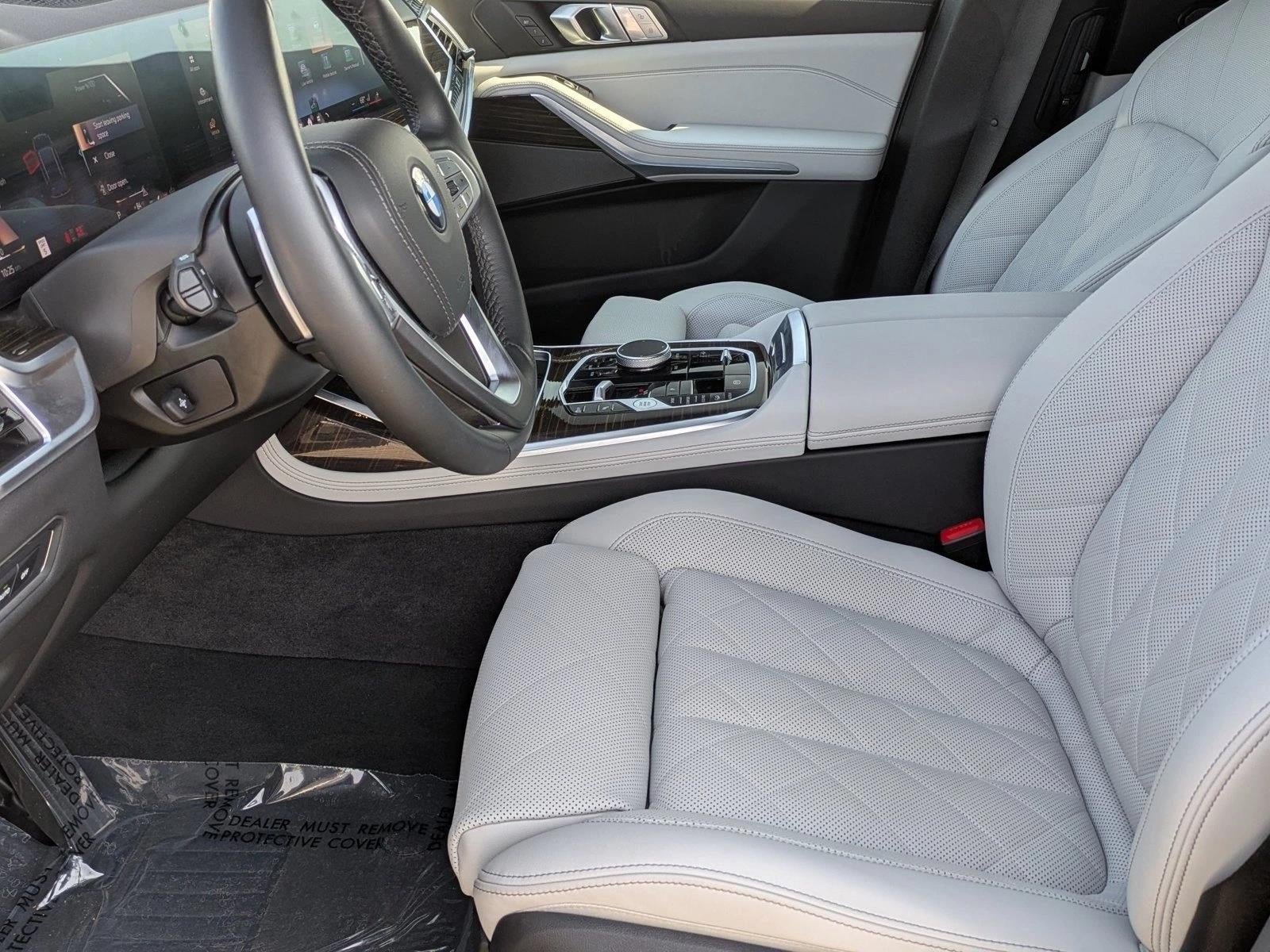 2026 BMW X7 xDrive40i Sports Activity Vehicle