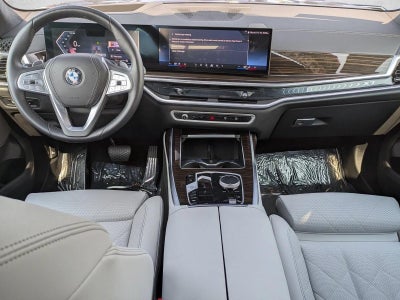 2026 BMW X7 xDrive40i Sports Activity Vehicle