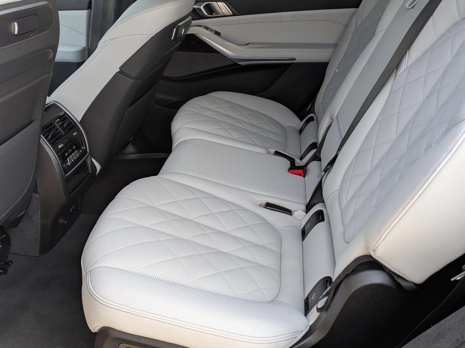 2026 BMW X7 xDrive40i Sports Activity Vehicle