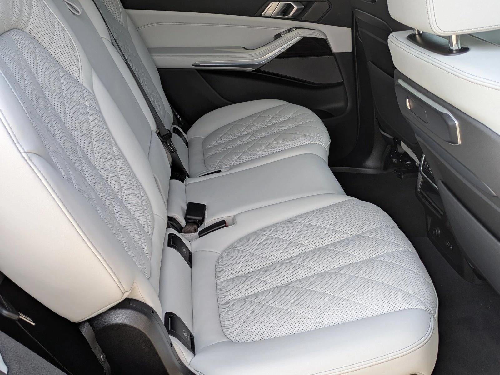 2026 BMW X7 xDrive40i Sports Activity Vehicle