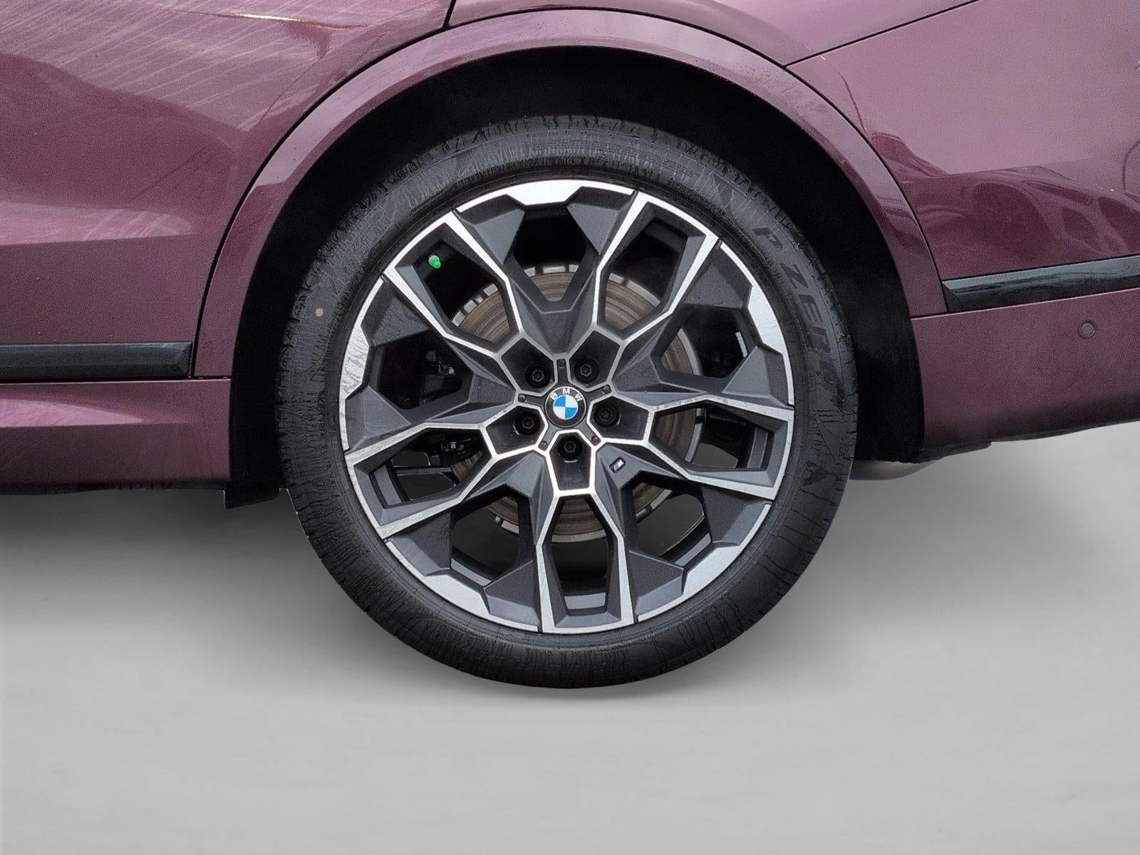 2026 BMW X7 xDrive40i Sports Activity Vehicle